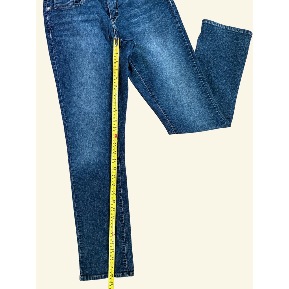 Levi Strauss Signature Curvy Straight Women's Stretch Jeans Size 10M - Picture 5 of 10